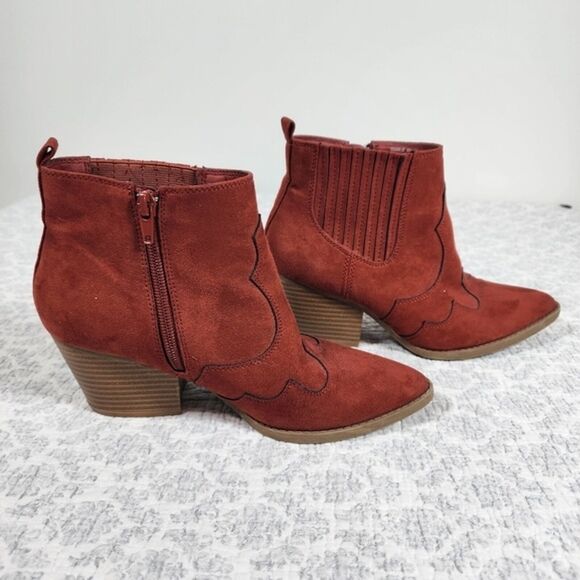 KAARI Blue Charlie Western Style Faux Suede Rust Color Booties Size 6M - Picture 4 of 7